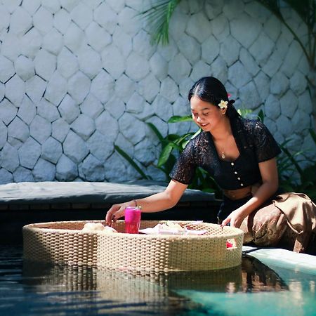 Calm Villa เซมินยัค ภายนอก รูปภาพ