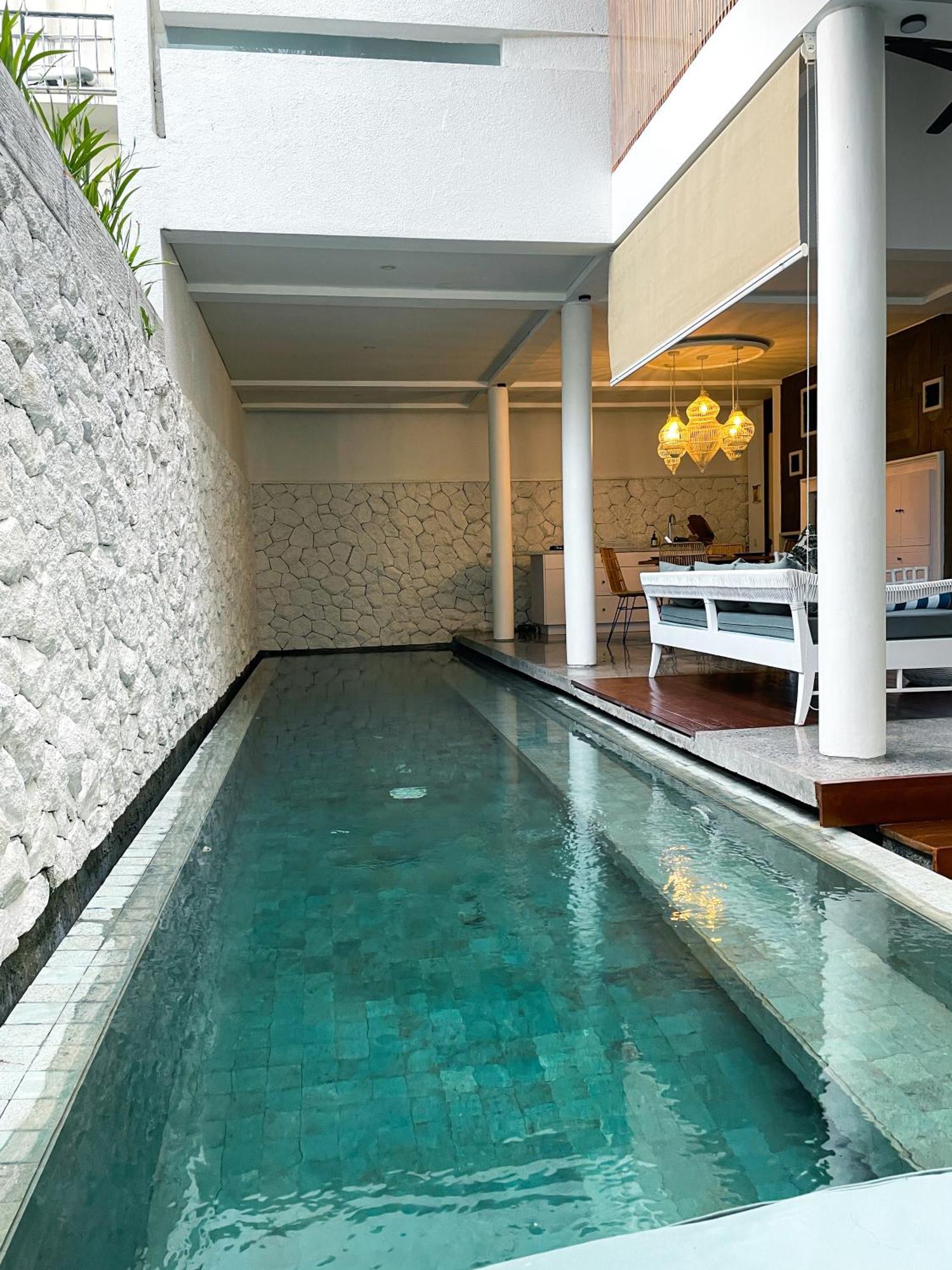 Calm Villa เซมินยัค ภายนอก รูปภาพ