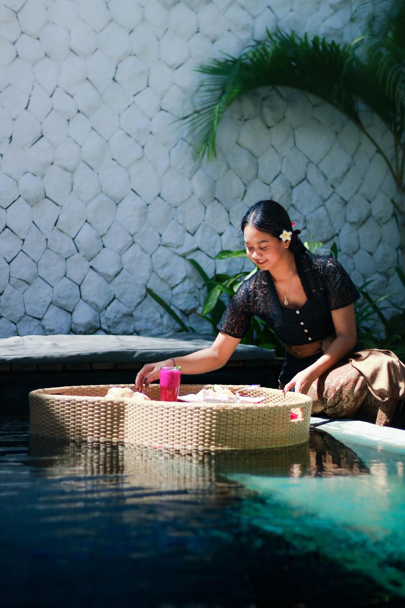 Calm Villa เซมินยัค ภายนอก รูปภาพ